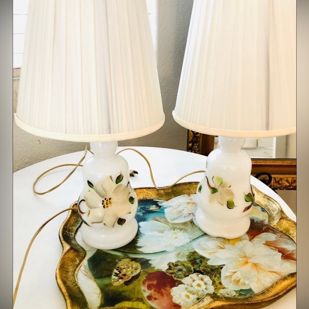 Vintage CottageCore Lamp Set